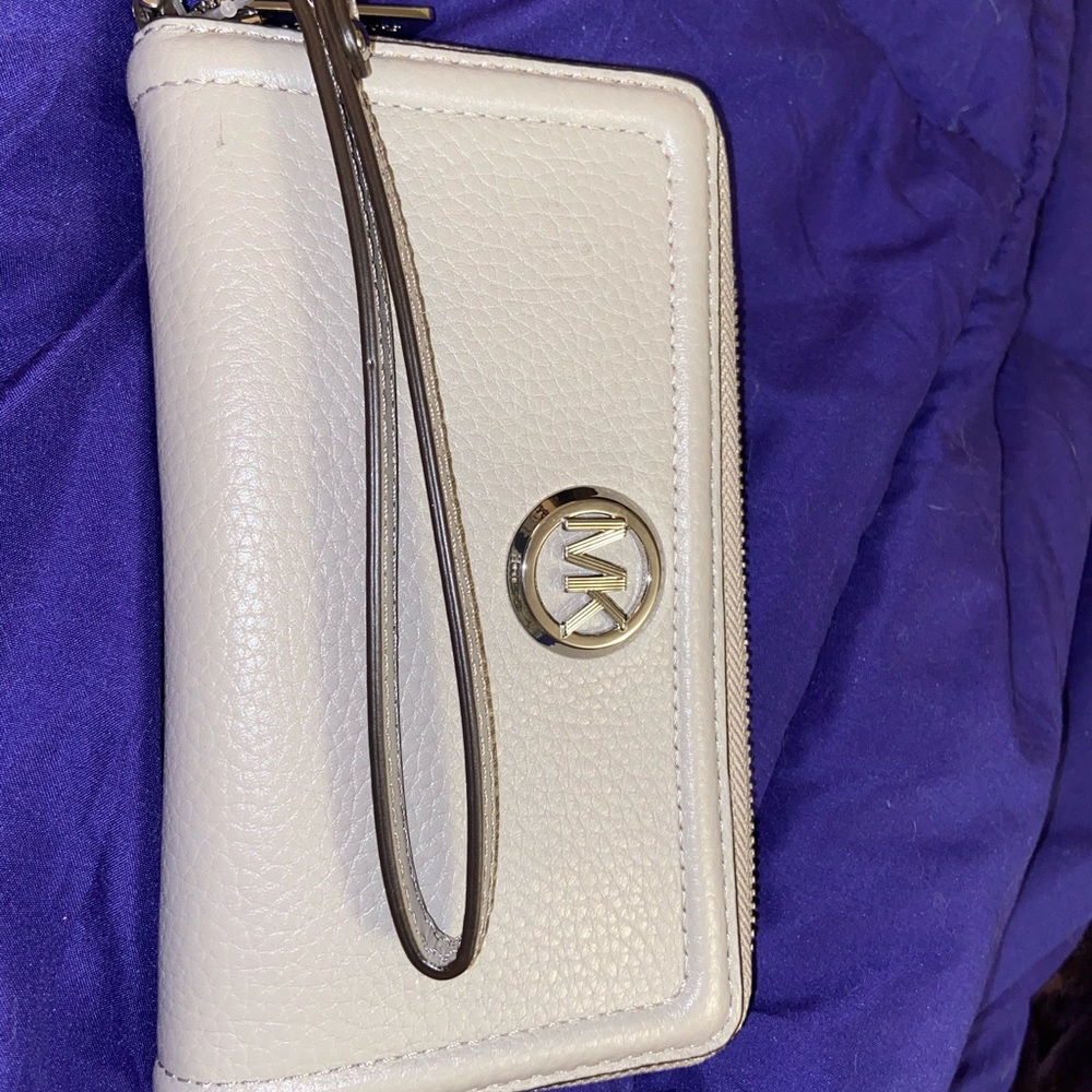 MK grey wristlet NWT
